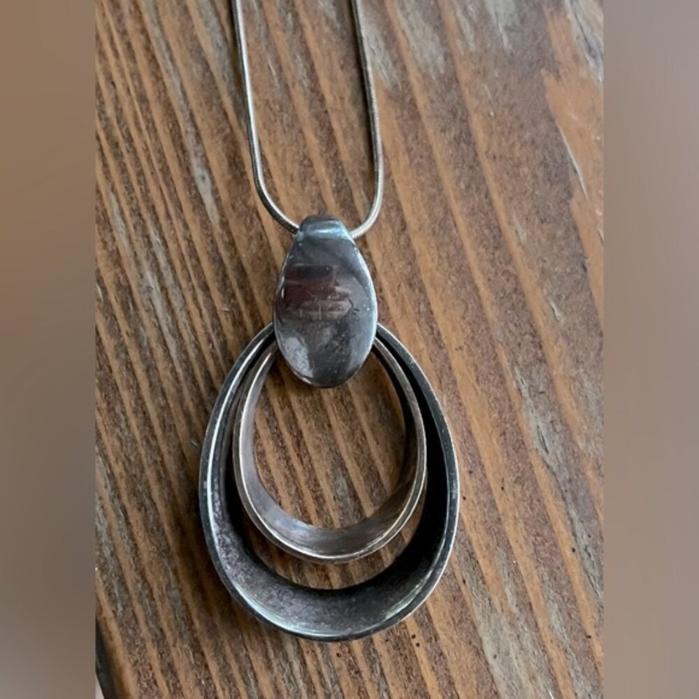 Vintage Sterling Silver Pendant Necklace